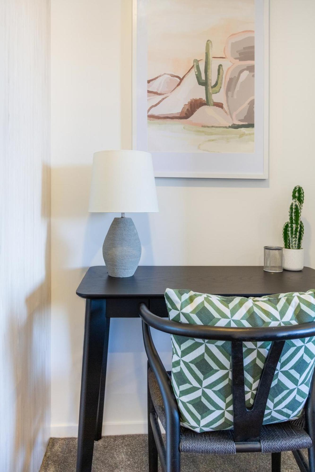 City Living: Upper Studio Haven On Wilmer Christchurch Eksteriør bilde